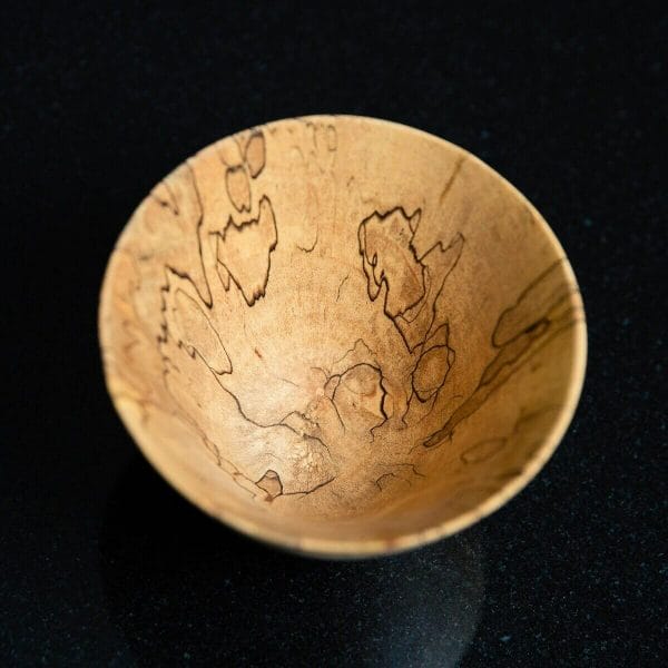 Single wooden bowl
