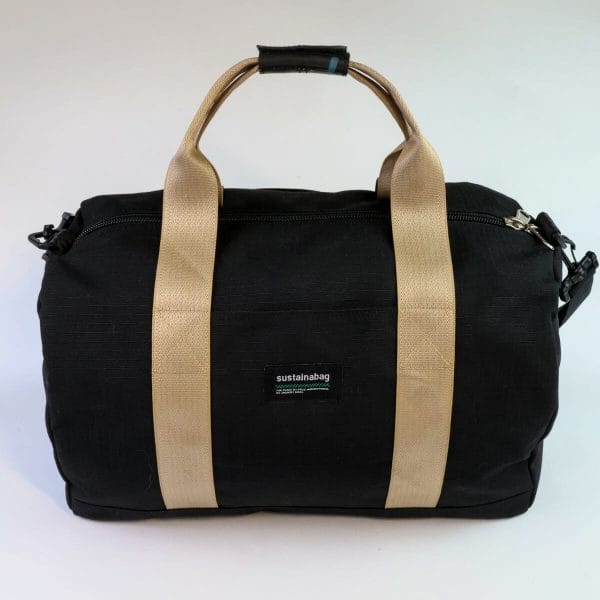 Our custom logo duffle bags are available in black and come with a shoulder strap